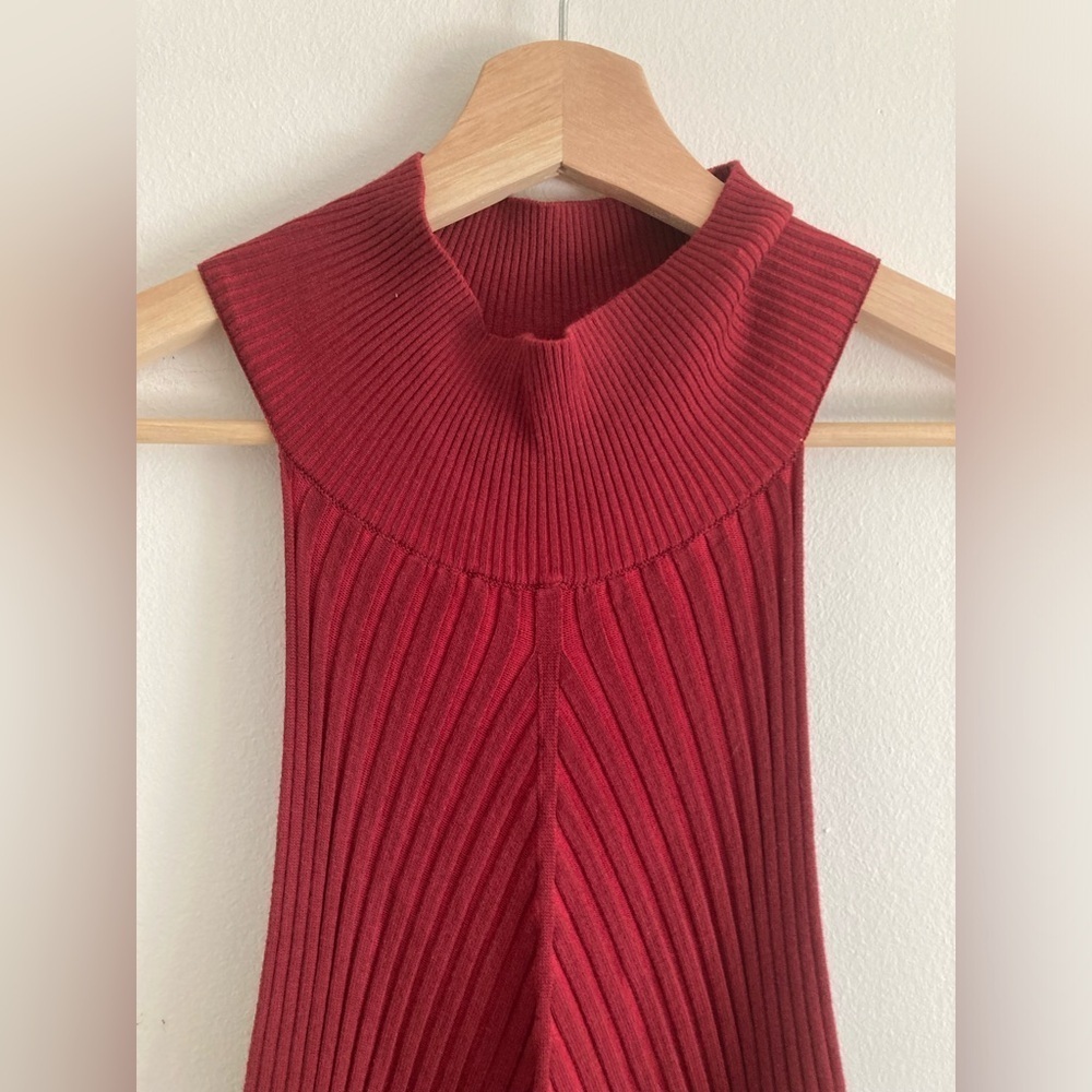 Good American Ribbed Midi Keyhole Dress Stretch in Team Cardinal 5/6 NWT - Picture 8 of 11